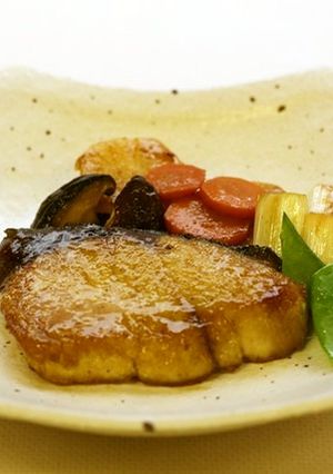 味付は煮こみ酢だけ！ぶりの照り焼き-レシピのメイン写真