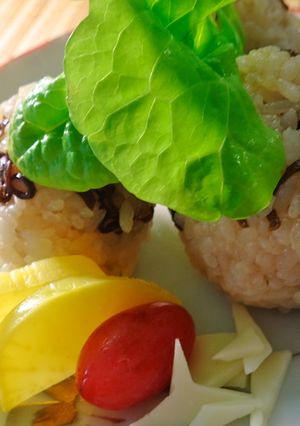 塩昆布のおにぎり２７５松小-レシピのメイン写真
