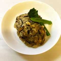 รูปของ 変身！ししゃもと豆腐でヘルシーバーグ