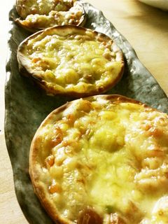 もろみとネギの餃子の皮ピザ-レシピのメイン写真
