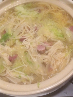 フォークで食べる鍋!キャベツパスタ鍋-レシピのメイン写真