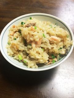 鮭とキノコのバター炊き込みご飯-レシピのメイン写真