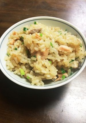鮭とキノコのバター炊き込みご飯-レシピのメイン写真