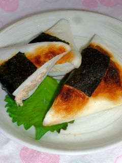 ツナマヨ入り♪はんぺんおにぎり-レシピのメイン写真