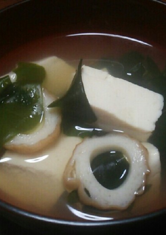 簡単！豆腐とワカメとちくわのお吸い物-レシピのメイン写真