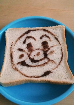 簡単すぎるキャラ食パン-レシピのメイン写真