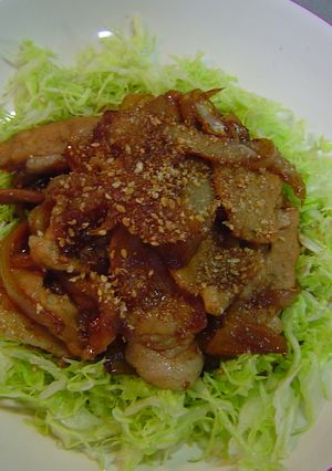 豚のしょうが焼きキャベツ載せ-レシピのメイン写真