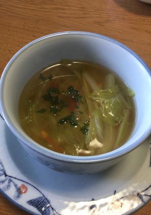白菜と金時にんじんのコンソメスープ-レシピのメイン写真
