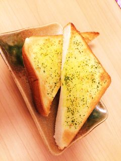 ガーリックトースト-レシピのメイン写真
