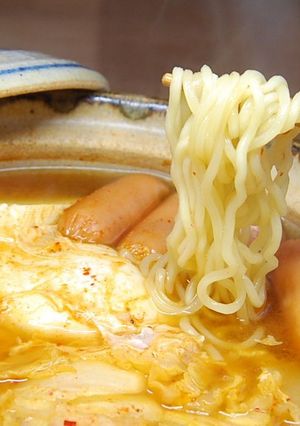 超簡単！スンドゥブ・チゲ風鍋焼きラーメン-レシピのメイン写真