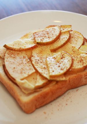 朝食においしいリンゴパン-レシピのメイン写真