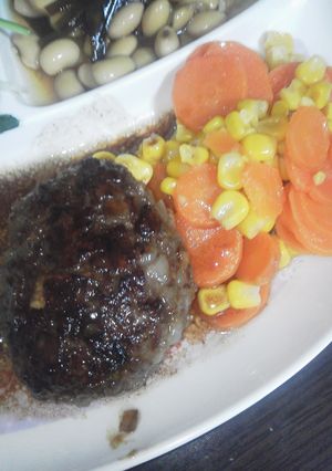 ハンバーグ-レシピのメイン写真