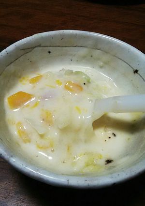 キャベツとお餅でトロ～リみるくスープ-レシピのメイン写真