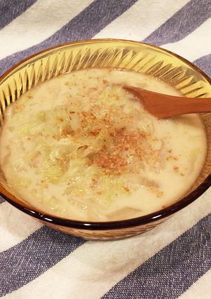 胡麻ペーストと豆乳の白菜くたくたスープ-レシピのメイン写真
