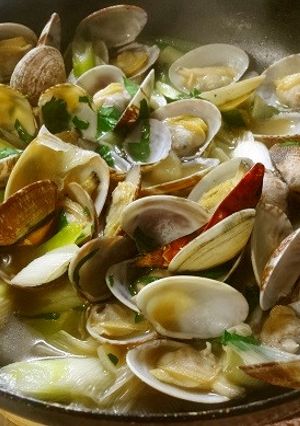 簡単美味♪アサリとネギの醤油バター風味-レシピのメイン写真