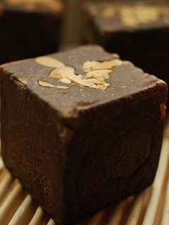 ココア&チョコのミニキューブパン-レシピのメイン写真