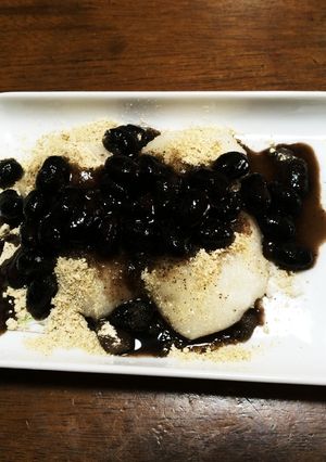 黒豆の甘煮ときな粉餅のコラボ-レシピのメイン写真