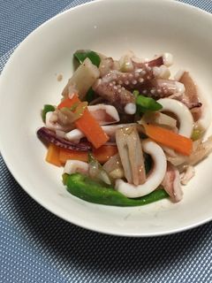イカとれんこん野菜炒め-レシピのメイン写真