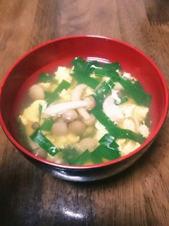 簡単!ニラとしめじのかき玉汁-レシピのメイン写真