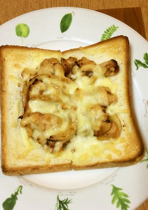 すき焼きのたれで照り焼きチキントースト-レシピのメイン写真
