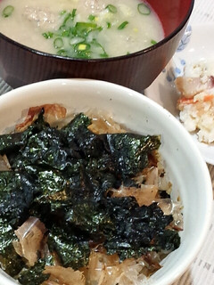 シンプルで美味しい~かつお節海苔ご飯-レシピのメイン写真