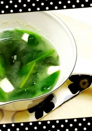 ☆ホウレン草と豆腐の味噌汁☆料亭の味-レシピのメイン写真