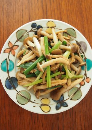 シンプルで美味しい　しめじの花椒炒め-レシピのメイン写真