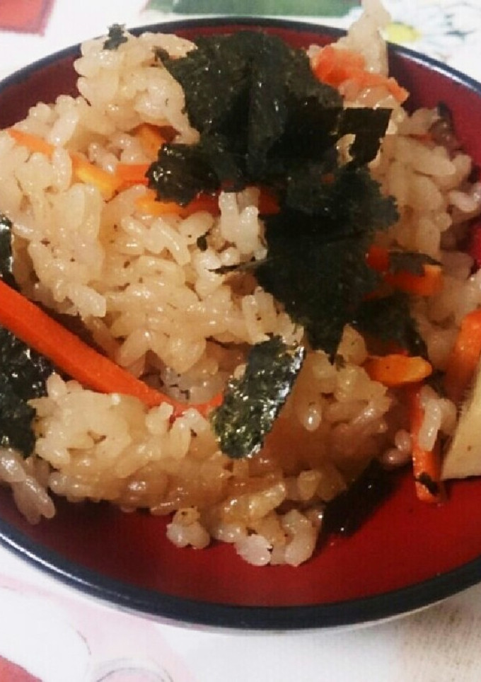 煮汁を活用！うまみたっぷり！炊き込みご飯-レシピのメイン写真