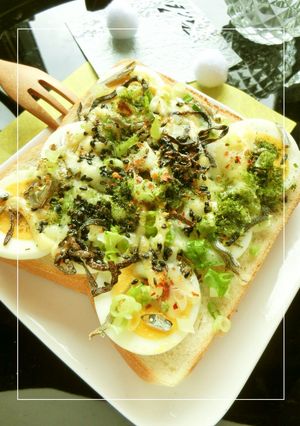 磯香る❀茹で卵＊葱＊おじゃこのトースト-レシピのメイン写真