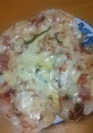 余ったお餅で！簡単☆餅ピザ-レシピのメイン写真