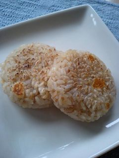 おかかチーズの焼きおにぎり-レシピのメイン写真