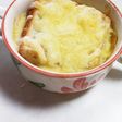 食パンで☆簡単オニオングラタンスープ♪