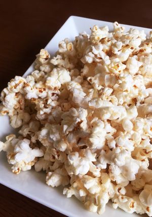 ココナツオイルで塩キャラメルポップコーン-レシピのメイン写真