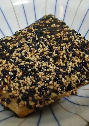 黒酢とごま香る♪鯖の照り焼き-レシピのメイン写真