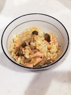 鮭としめじの混ぜご飯-レシピのメイン写真