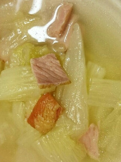 コンソメ不使用。超簡単!白菜のスープ-レシピのメイン写真