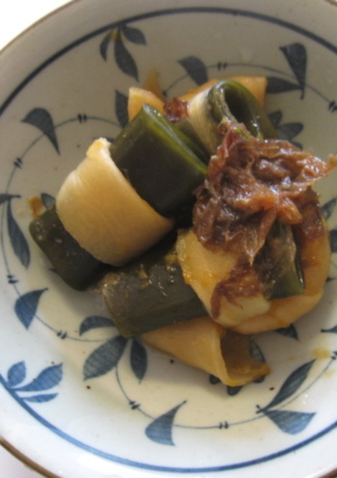 出汁を取った後の昆布と鰹節の「梅煮」-レシピのメイン写真