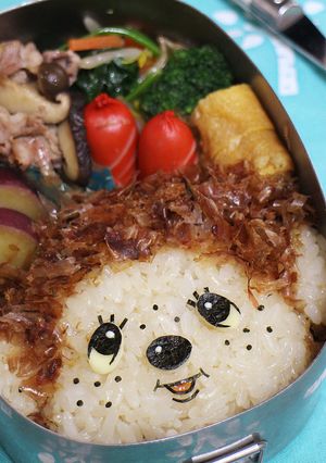 おかかご飯でモンチッチのキャラ弁-レシピのメイン写真