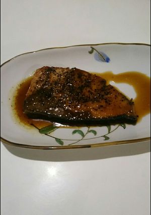 ブリの照り焼き・ブラックペッパー仕立て-レシピのメイン写真