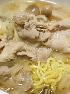 野菜たっぷり♪しめじと白菜の肉そば-レシピのメイン写真