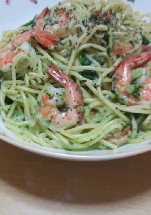 ほうれん草とエビのジェノベーゼ風パスタ-レシピのメイン写真