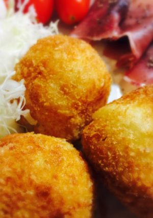カニクリーム入りポテトコロッケ-レシピのメイン写真