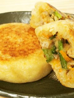 残った餅とあり合せ野菜でお手軽おやき-レシピのメイン写真