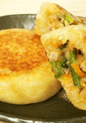 残った餅とあり合せ野菜でお手軽おやき-レシピのメイン写真