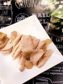 しっとり茹で胸肉の作り方-レシピのメイン写真