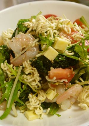 サッポロ一番塩ラーメンでヘルシーサラダ-レシピのメイン写真