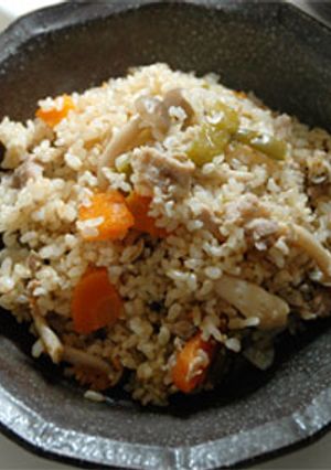 ナンプラーで豚肉としめじのエスニックご飯-レシピのメイン写真