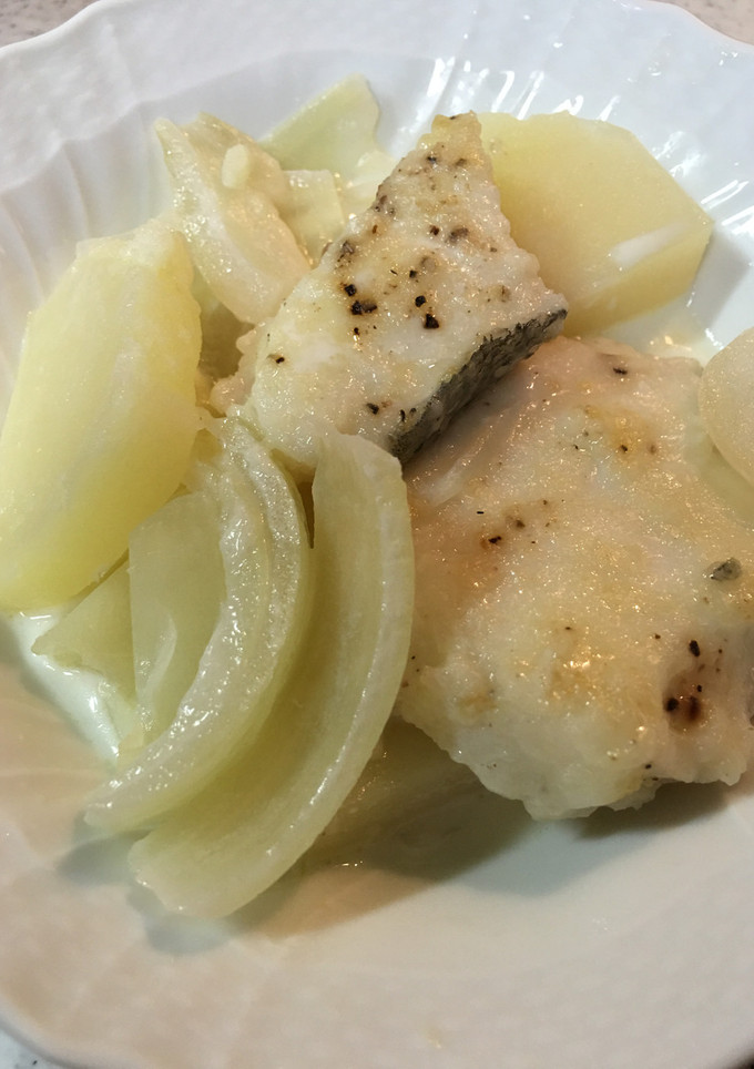 たらとじゃがいもと玉ねぎのミルク煮-レシピのメイン写真