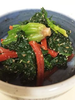【副菜】 ほうれん草と人参のゴマ和え-レシピのメイン写真