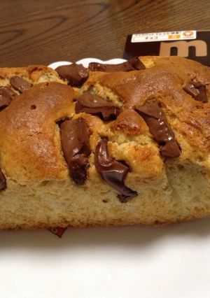 チョコを刺して作る?豪快パウンドケーキ!-レシピのメイン写真